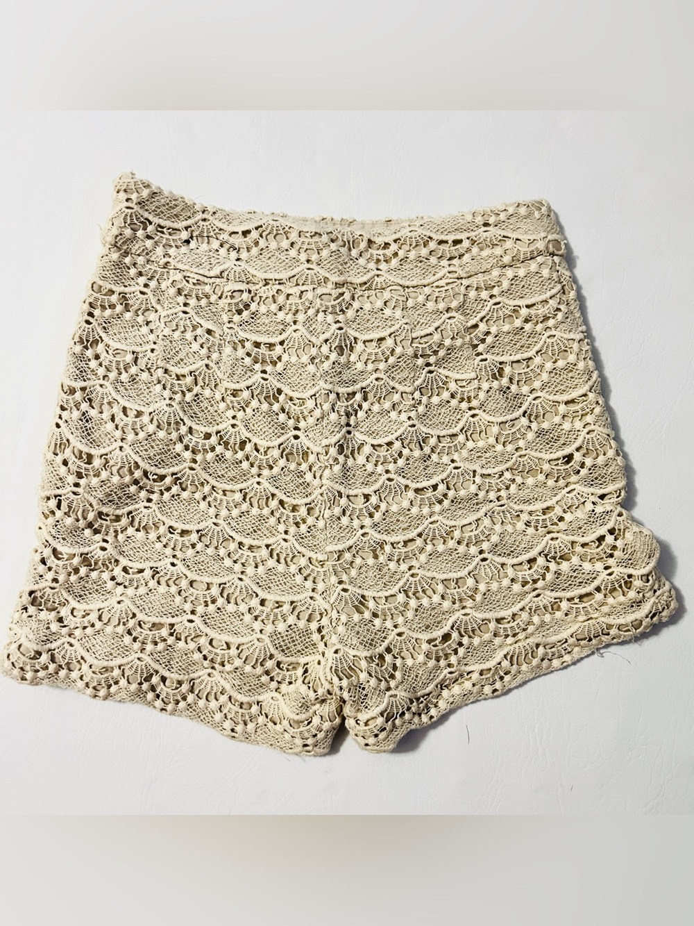 Express Cream Crochet High-Waist Shorts size 0